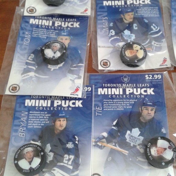 Toronto Maple Leafs Collectible Mini Pucks - Picture 7 of 12